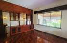 5 Bed House with En Suite in Rosslyn - 3
