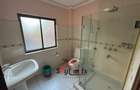 2 Bed Apartment with En Suite in State House - 8