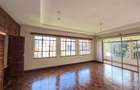 5 Bed House with En Suite in Runda - 10
