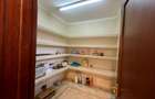 4 Bed Townhouse with En Suite in Lavington - 8