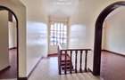 4 Bed Townhouse with En Suite at Close To German Embassy. - 17