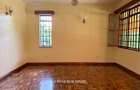 6 Bed House with Garden in Nyari - 14