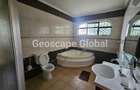 4 Bed House with En Suite in Runda - 7