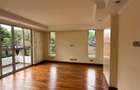 5 Bed Townhouse with En Suite in Lavington - 8