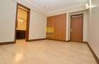 4 Bed Apartment in Parklands - 11