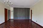 5 Bed Townhouse with En Suite at Lowerkabete - 9