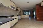 5 Bed House with En Suite in Lavington - 7
