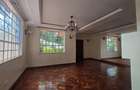 5 Bed Townhouse with En Suite in Lavington - 13