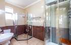 4 Bed Apartment with En Suite in Parklands - 15