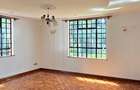 5 Bed House with En Suite in Runda - 7