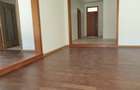 5 Bed Townhouse with En Suite at Lavington - 7