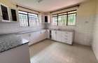 4 Bed House with En Suite at Mountain View - 13