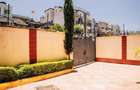 6 Bed Townhouse with En Suite at Dog Unit Road - 2