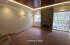 4 Bed House with Garden in Rosslyn - 4