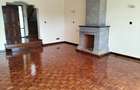 5 Bed Townhouse with En Suite in Lavington - 12
