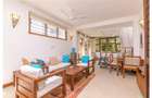 Studio Apartment with Swimming Pool in Diani - 5