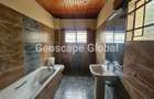 4 Bed Townhouse with En Suite in Spring Valley - 8