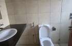 4 Bed Apartment with En Suite in Parklands - 18