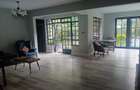 3 Bed House with Garden at Nyari - 16