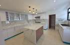 6 Bed House with En Suite in Runda - 4