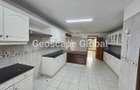 5 Bed House with En Suite in Spring Valley - 4