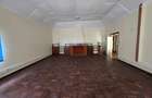 Commercial Property with Service Charge Included in Kilimani - 17