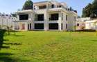 6 Bed House with En Suite in Loresho - 1