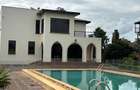 5 Bed House with En Suite in Runda - 17