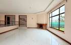 4 Bed Townhouse with En Suite in Nyari - 12