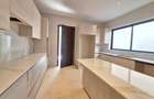 5 Bed Townhouse with En Suite at Lavington Green - 7