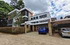 5 Bed Villa with En Suite at Lavington Green - 2