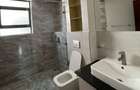 4 Bed Apartment with En Suite at Riverside Drive - 18