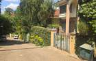 4 Bed Townhouse with En Suite in Brookside - 1