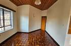 4 Bed House with En Suite in Runda - 10