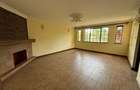 5 Bed Townhouse with En Suite in Lavington - 2