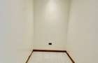 4 Bed Apartment with En Suite in Spring Valley - 16