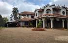 5 Bed House with En Suite in Runda - 1