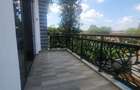 5 Bed House with En Suite in Lavington - 19
