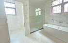 6 Bed Townhouse with En Suite in Lavington - 8