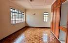 4 Bed Townhouse with En Suite at Lavington - 7