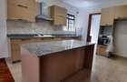 5 Bed Townhouse with En Suite in Lavington - 7
