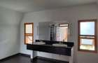 1 Bed House with En Suite at Karen Road - 6