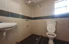 4 Bed House with En Suite at Hardy Area - 19