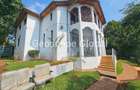 5 Bed House with En Suite in Kitisuru - 1