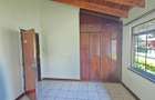 4 Bed House with En Suite in Runda - 12