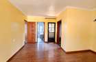 5 Bed Townhouse with En Suite at Lavington - 7