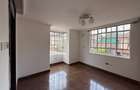 5 Bed Townhouse with En Suite in Lavington - 11