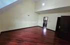 5 Bed House with En Suite in Lavington - 6