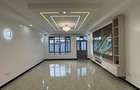 4 Bed House with En Suite in Eastern ByPass - 11