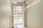 1 Bed Apartment with En Suite at Kindaruma Road - 5